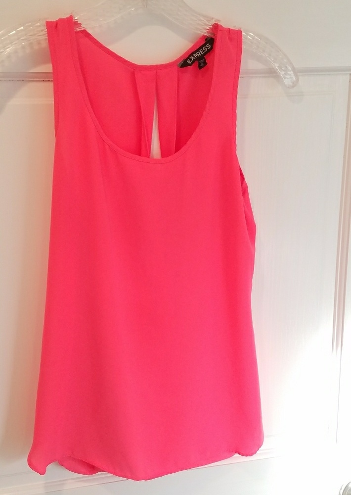 Express. Hot Pink Tank.  W0000024